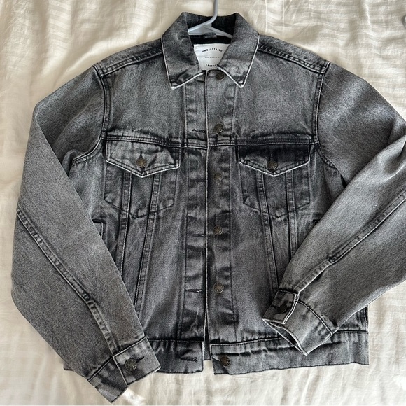 Understated Leather jacket - Picture 1 of 4